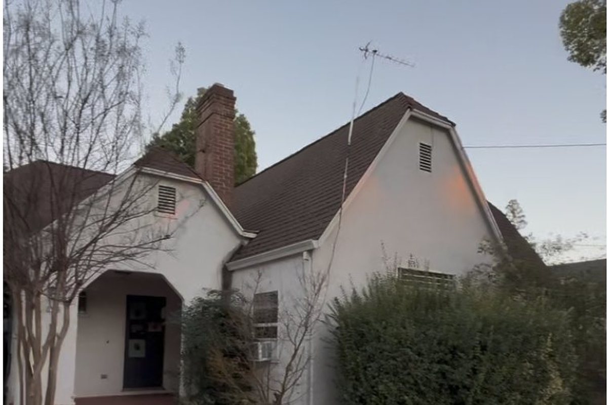 845 Olive St, Yuba City — exterior before renovation